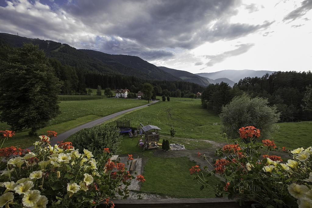 Hoelzlhof Brunico Exterior photo